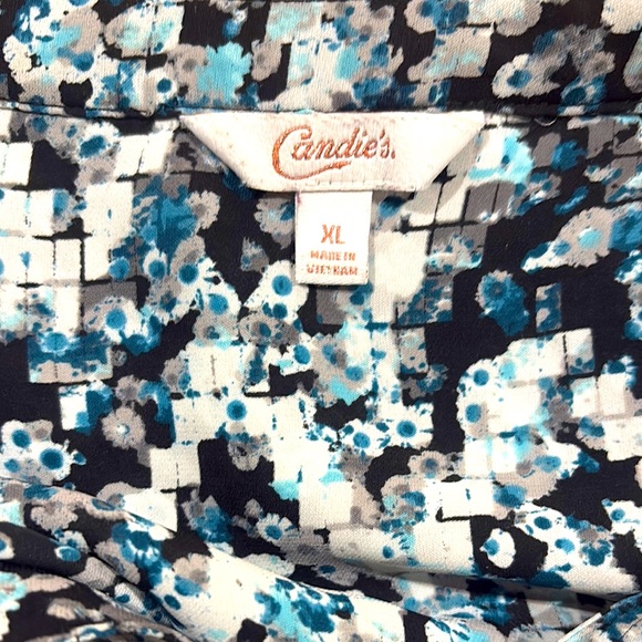 Ladies blouse - Picture 2 of 8